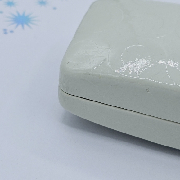 Coach Cream Embossed Logo Clam Hard Shell Eye Glasses Case - Picture 4 of 7